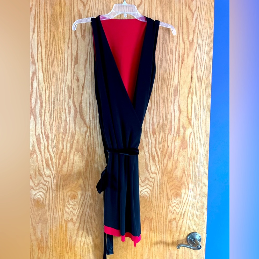 Reversible wrap dress. Great for dancing.